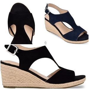 Bandolino wedge sandals
